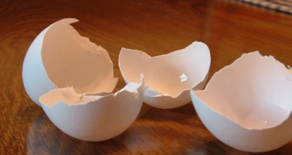 Do Not Throw Away The Egg Shells - Make A Powerful Remedy For The Thyroid Gland, Bones, Heart And Blood