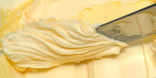 You'll Never Buy Butter Form The Store Again After You've Made It Yourself (Two Ingredient Recipe)