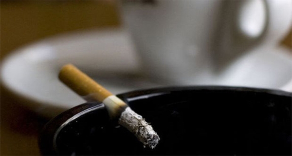 See What Happens With Your Body When You Combine Your Coffee with Cigarettes