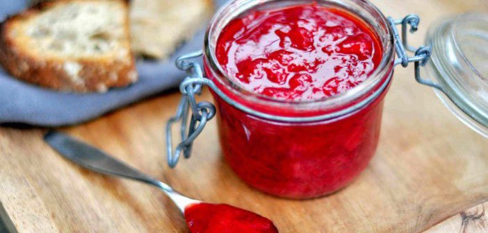 Make It Yourself Strawberry Jam in Only 10 Minutes