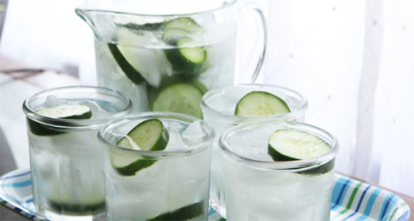 8 Mind Blowing Reasons to Drink Cucumber Water Every Day (and 5 Recipes)