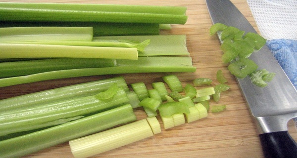 Celery-Heals-Asthma-Rheumatism-and-Kidney-Stones