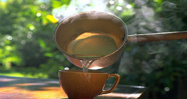 Here is Why You Should Drink Warm Water on an Empty Stomach Every Morning