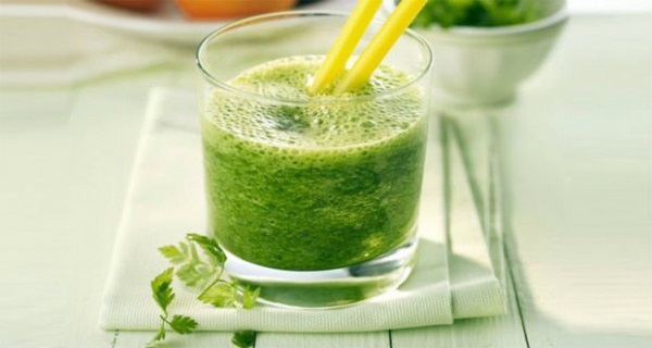 SAY GOODBYE TO SLEEPLESS NIGHTS WITH THIS INCREDIBLE GREEN JUICE