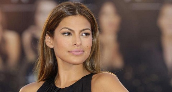 She Is One of the Most Beautiful Women in the World, Thanks to a Product YOU ALREADY HAVE AT HOME