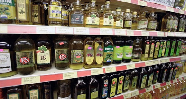 FAKE OLIVE OIL IS LITERALLY EVERYWHERE