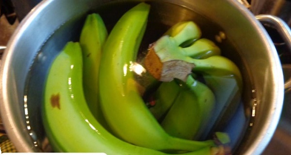 Banana-Cinnamon-Tea-Recipe-For-Deep-Sleep-Works-Better-Than-Sleeping-Pills